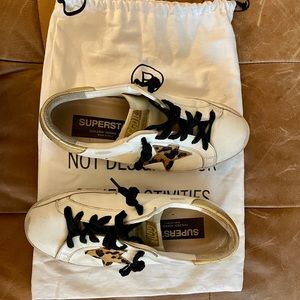 Golden Goose Sneakers